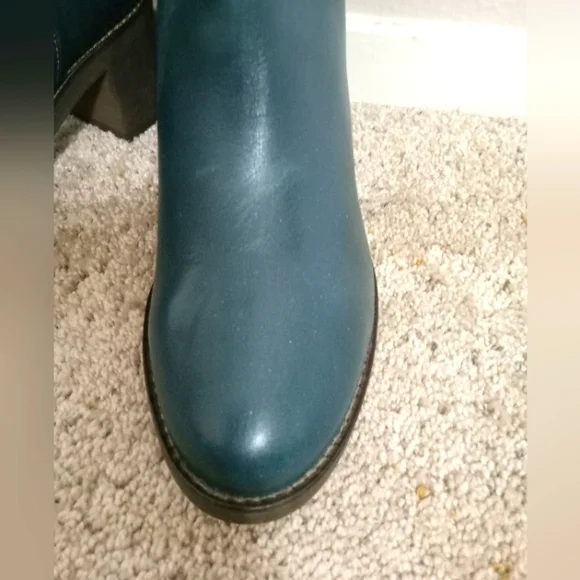 New Free People Tall Leather Tabby Boots in Teal Block Heel Size 38/ 7.5-8 - Picture 5 of 15